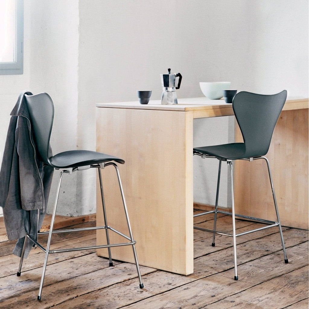 Series 7 Counter Stool by Fritz Hansen Shop at Skandium London