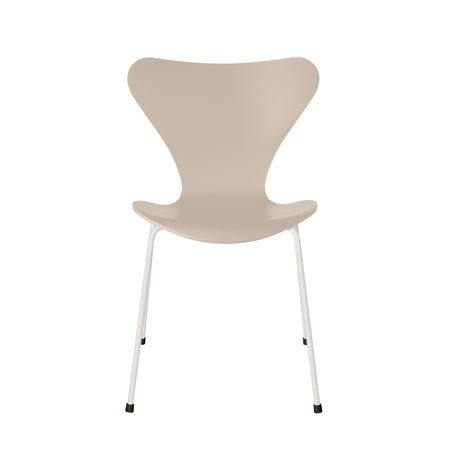 Series 7™ 3107 | Lacquered | Fritz Hansen | Skandium London