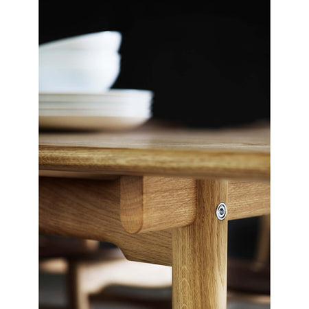 Carl Hansen - CH327 table - Skandium London