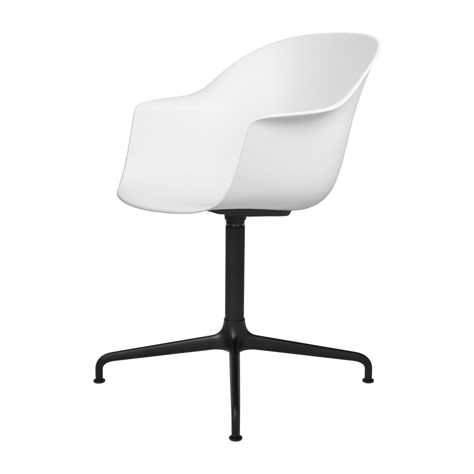 Gubi - Bat Meeting Chair - Skandium London