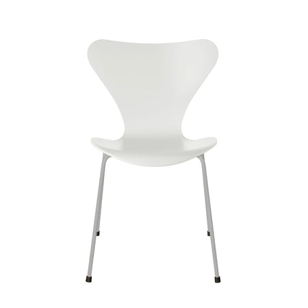 Series 7™ 3107 | Lacquered | Fritz Hansen | Skandium London