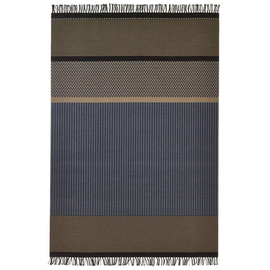 Woodnotes - San Francisco rug, dark blue/nutria, with fringes - Skandium London