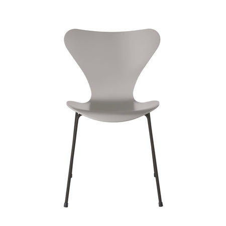 Series 7™ 3107 | Lacquered | Fritz Hansen | Skandium London