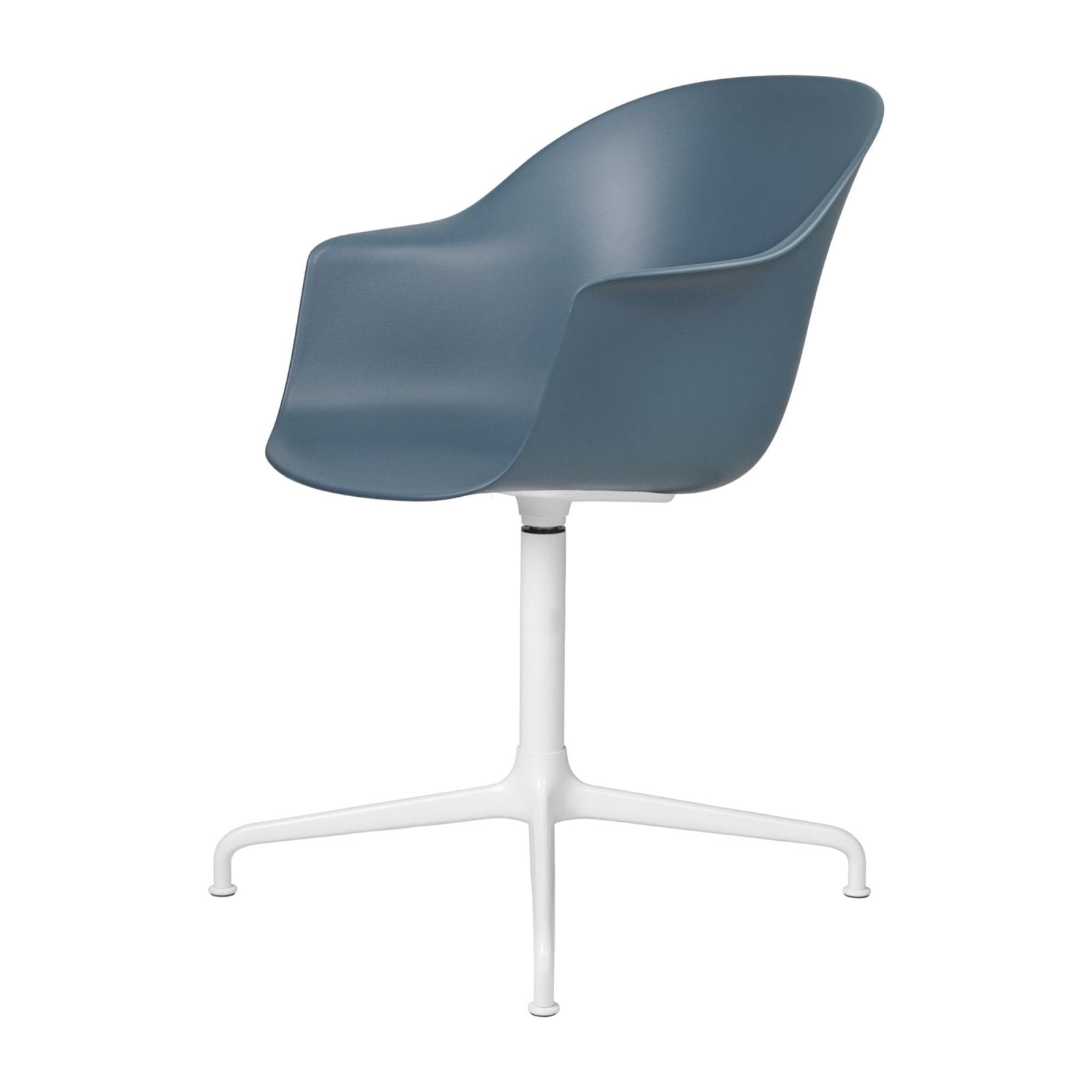 Gubi - Bat Meeting Chair - Skandium London