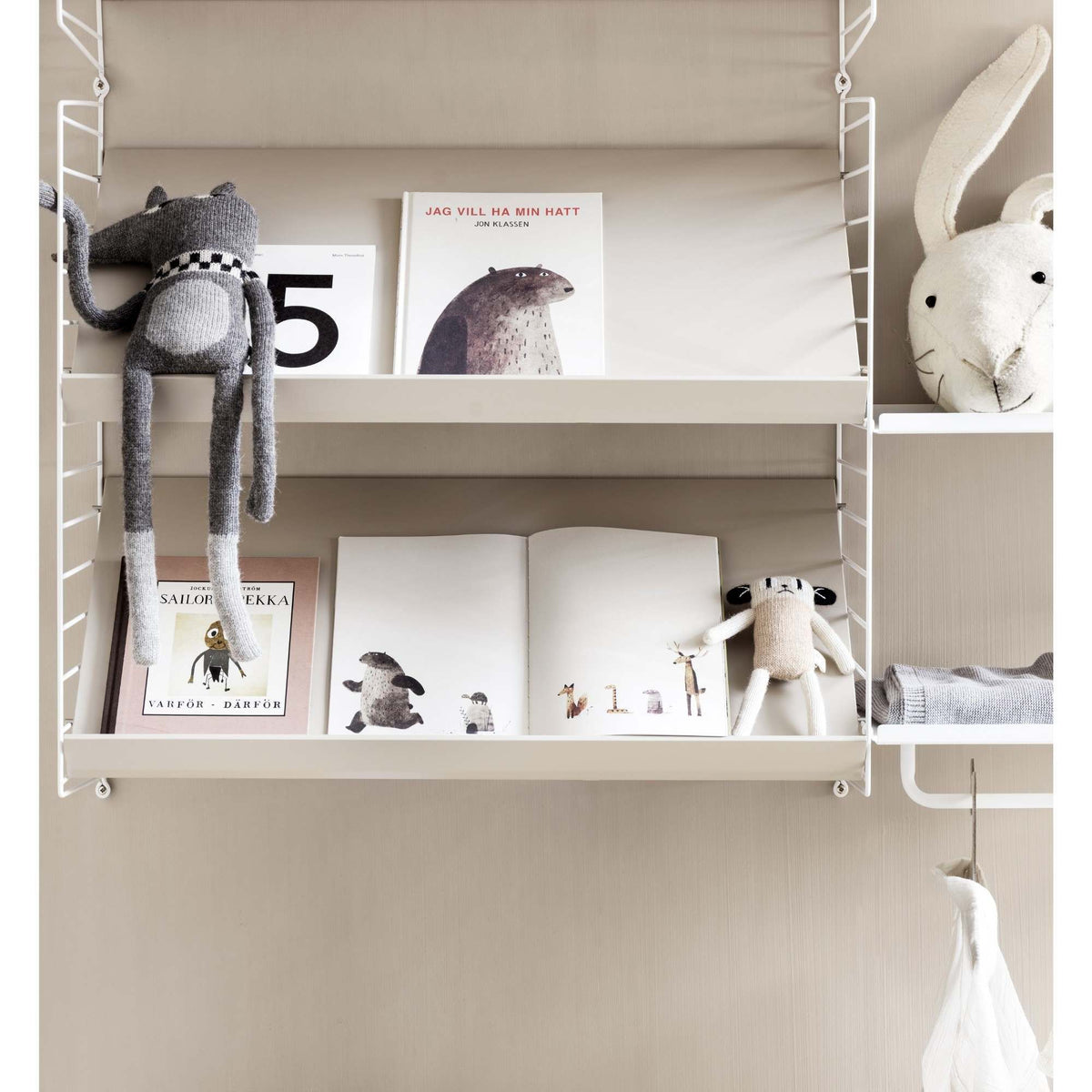 String - Magazine Shelf - Wood - Skandium London