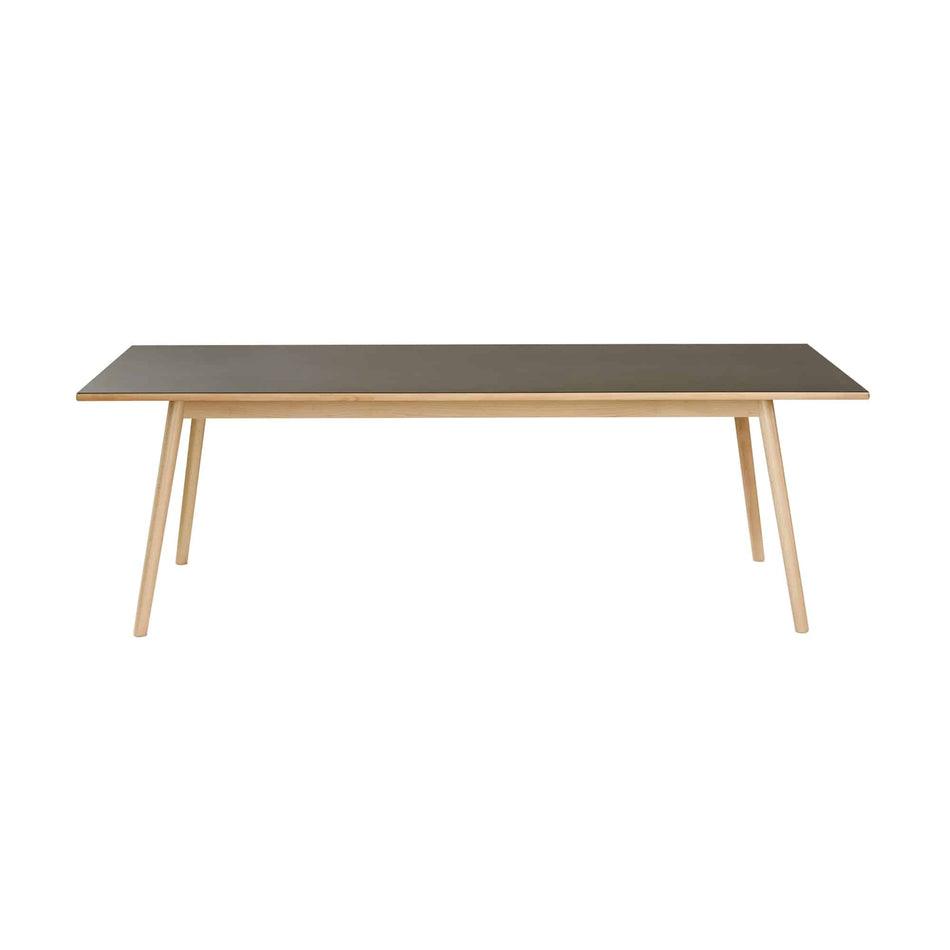 C35C Dining table | FDB | Skandium London