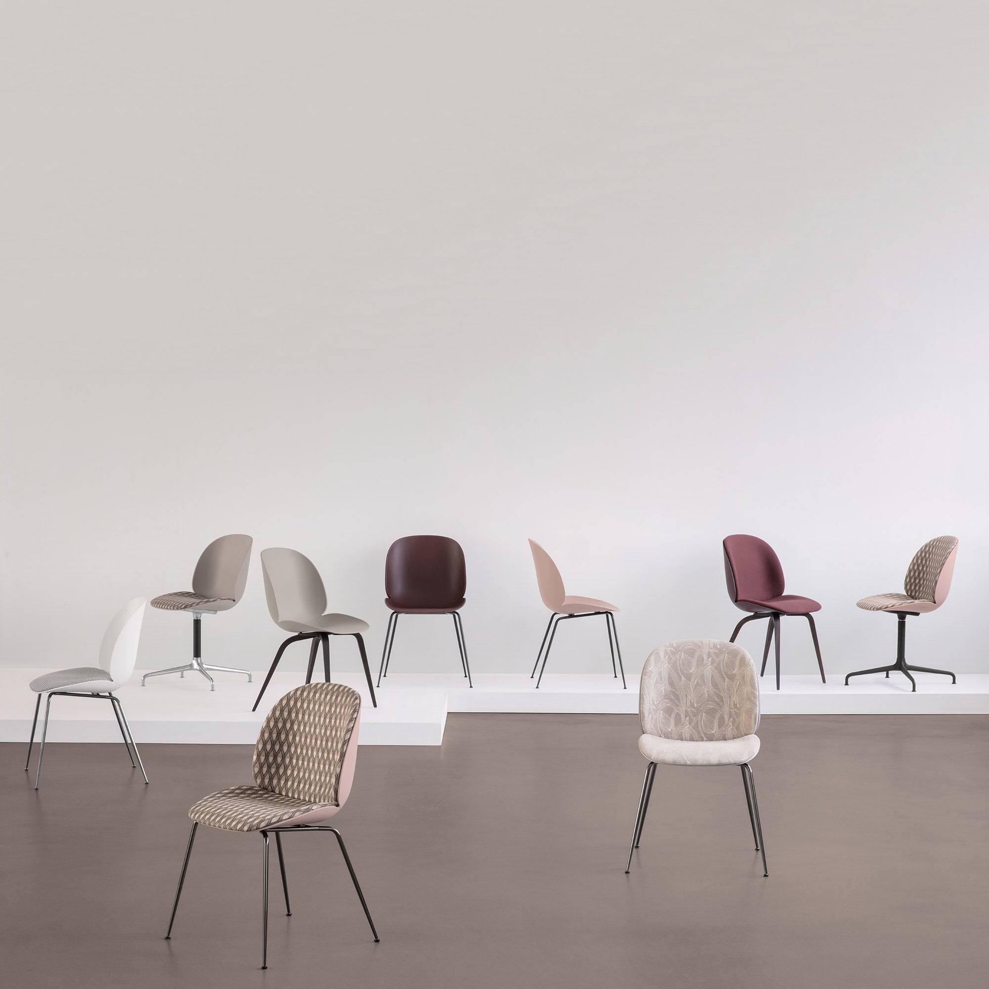 Gubi - Beetle plastic dining chair, wooden legs - Skandium London