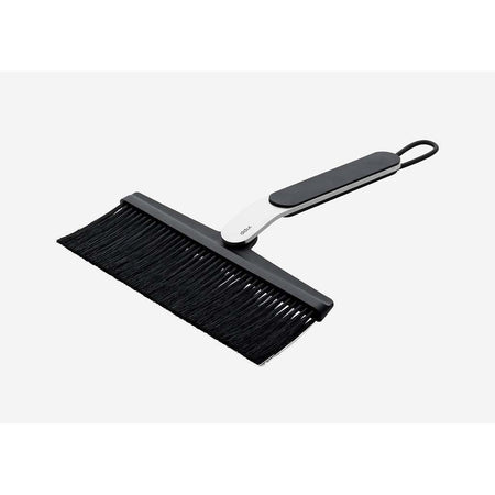 VIPP274 | Dustpan & Brush | Vipp | Skandium London