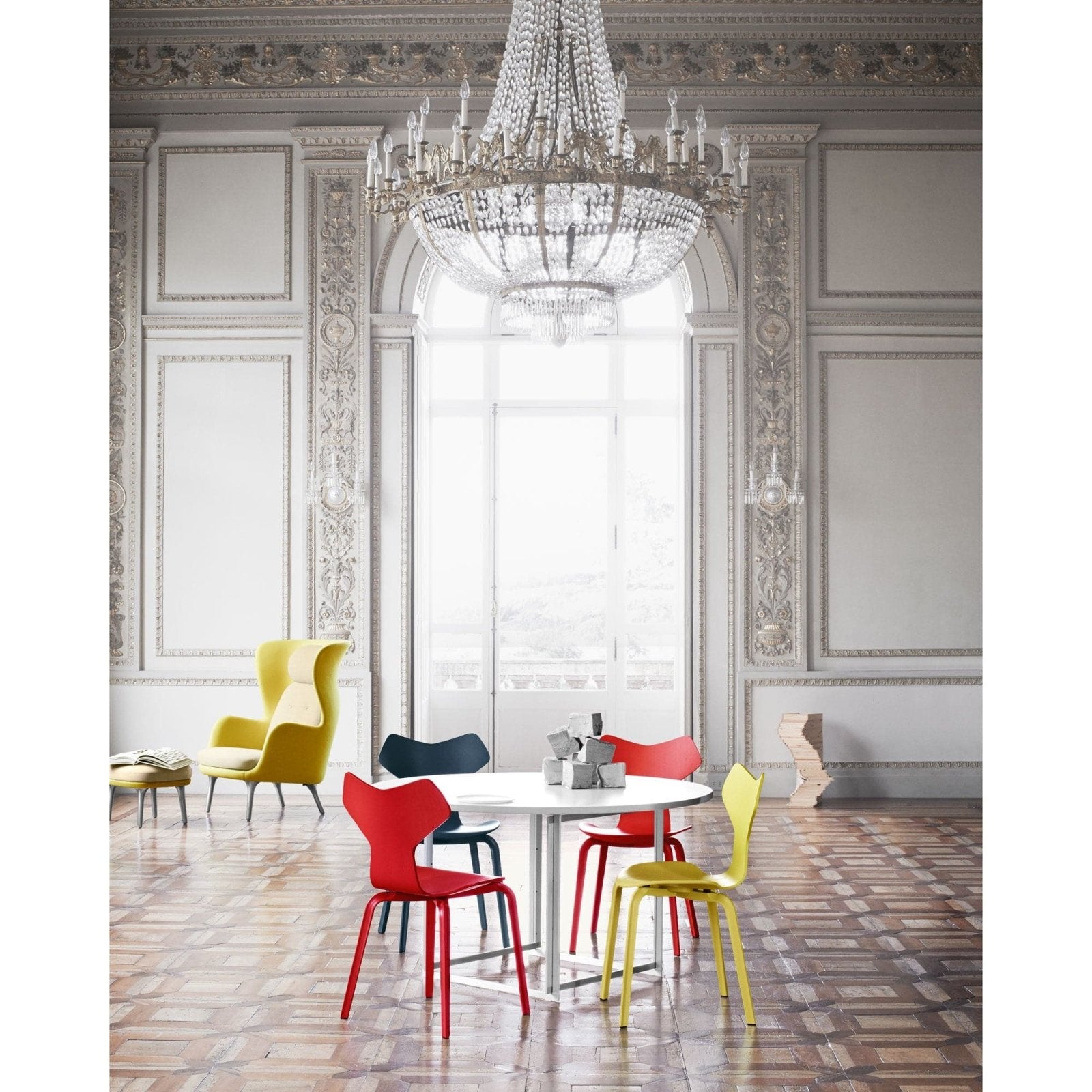 Fritz Hansen - Grand Prix™ chair, wooden legs - Skandium London