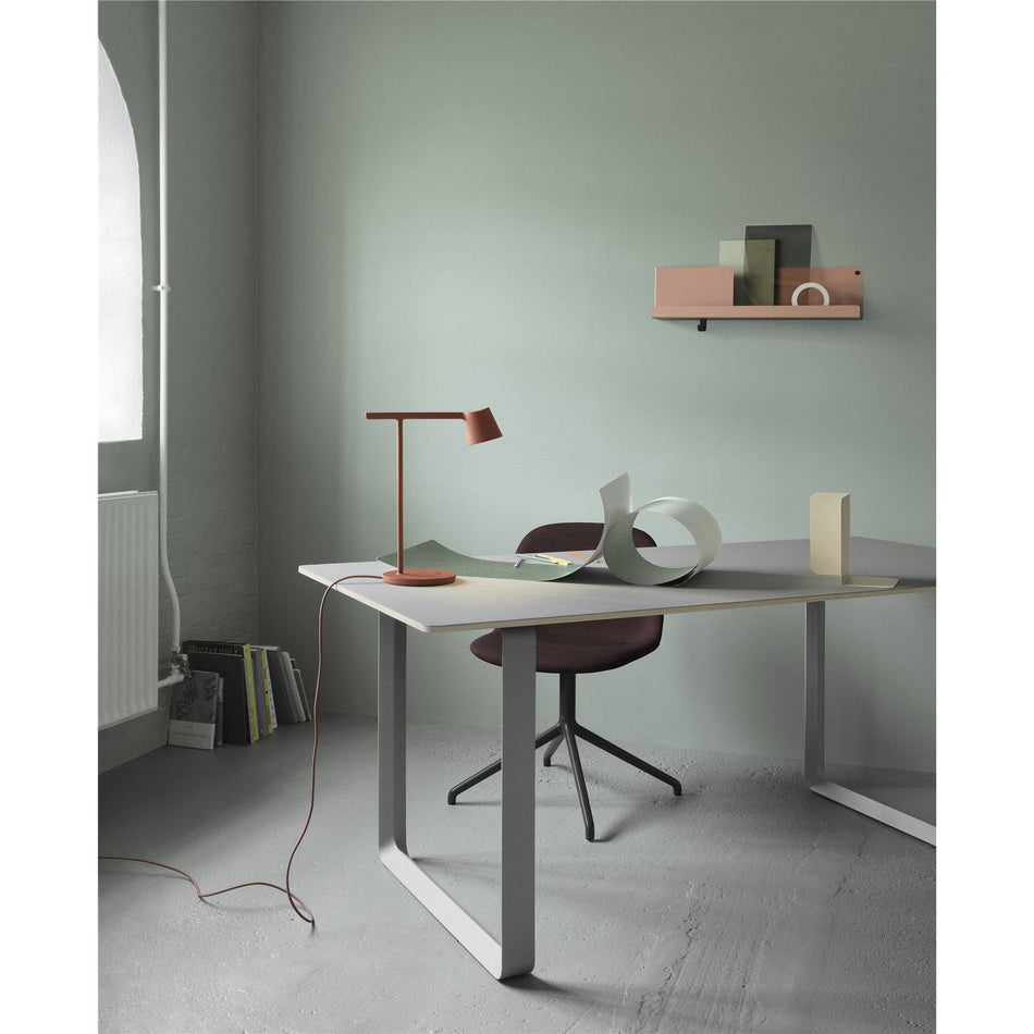 Tip table lamp | Muuto | Skandium London