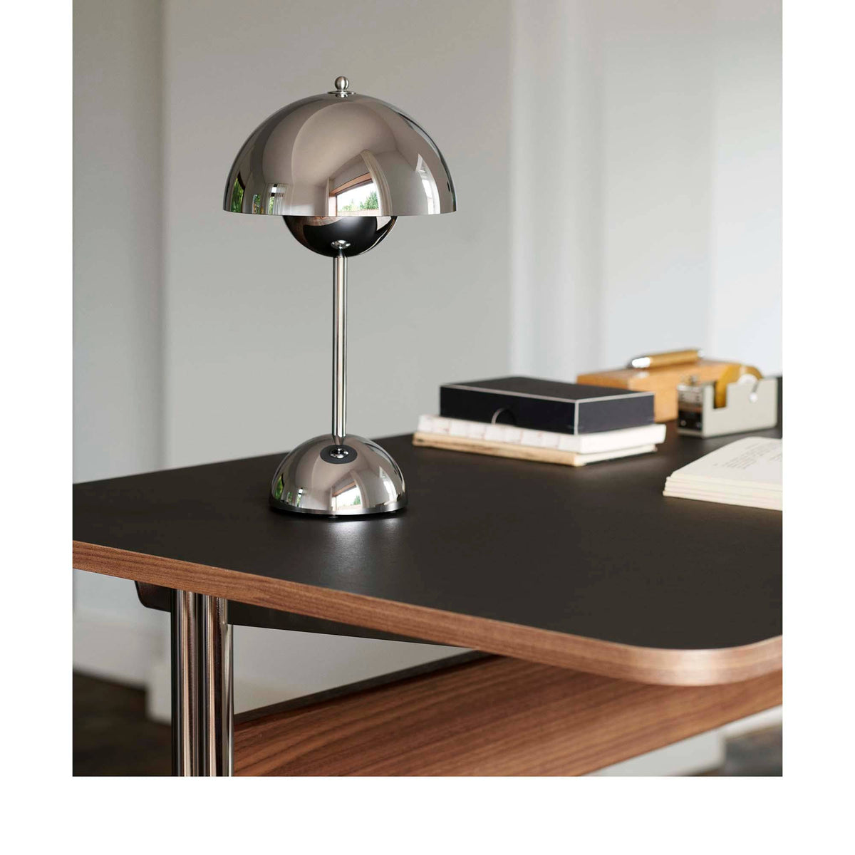 Pavilion Desk AV16 | &Tradition | Skandium London