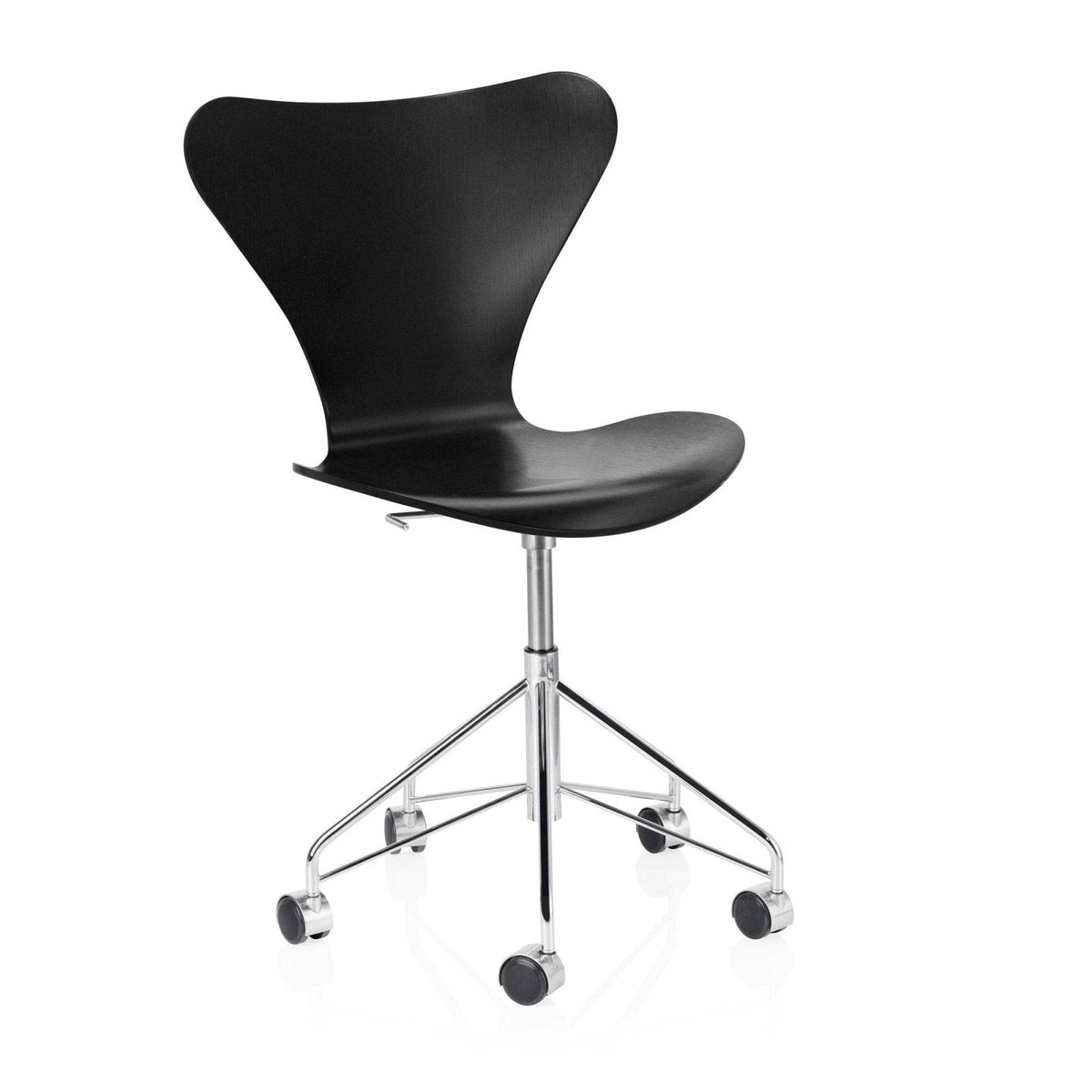 Fritz Hansen - Series 7™ swivel chair - Skandium London