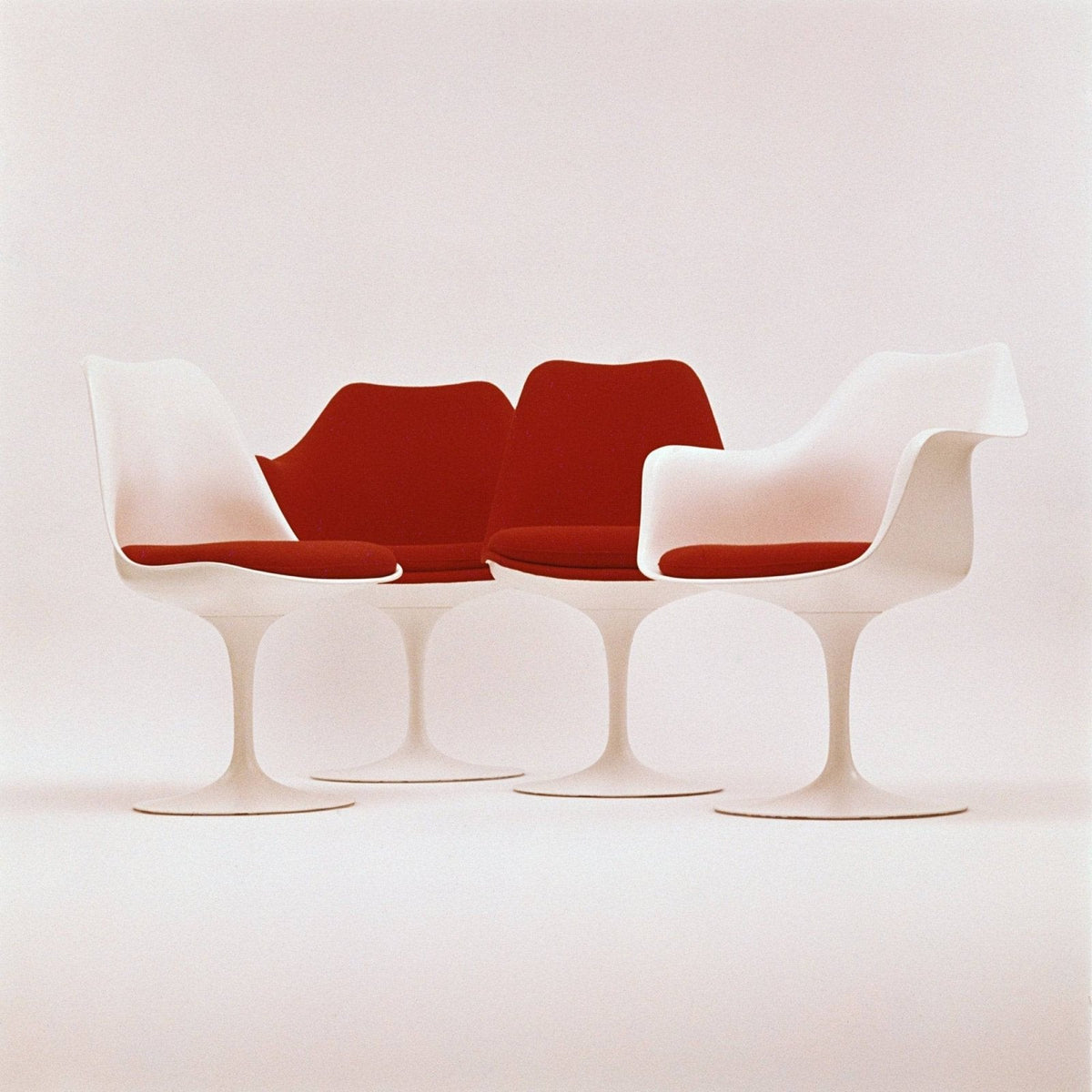 Knoll - Tulip armchair - Skandium London