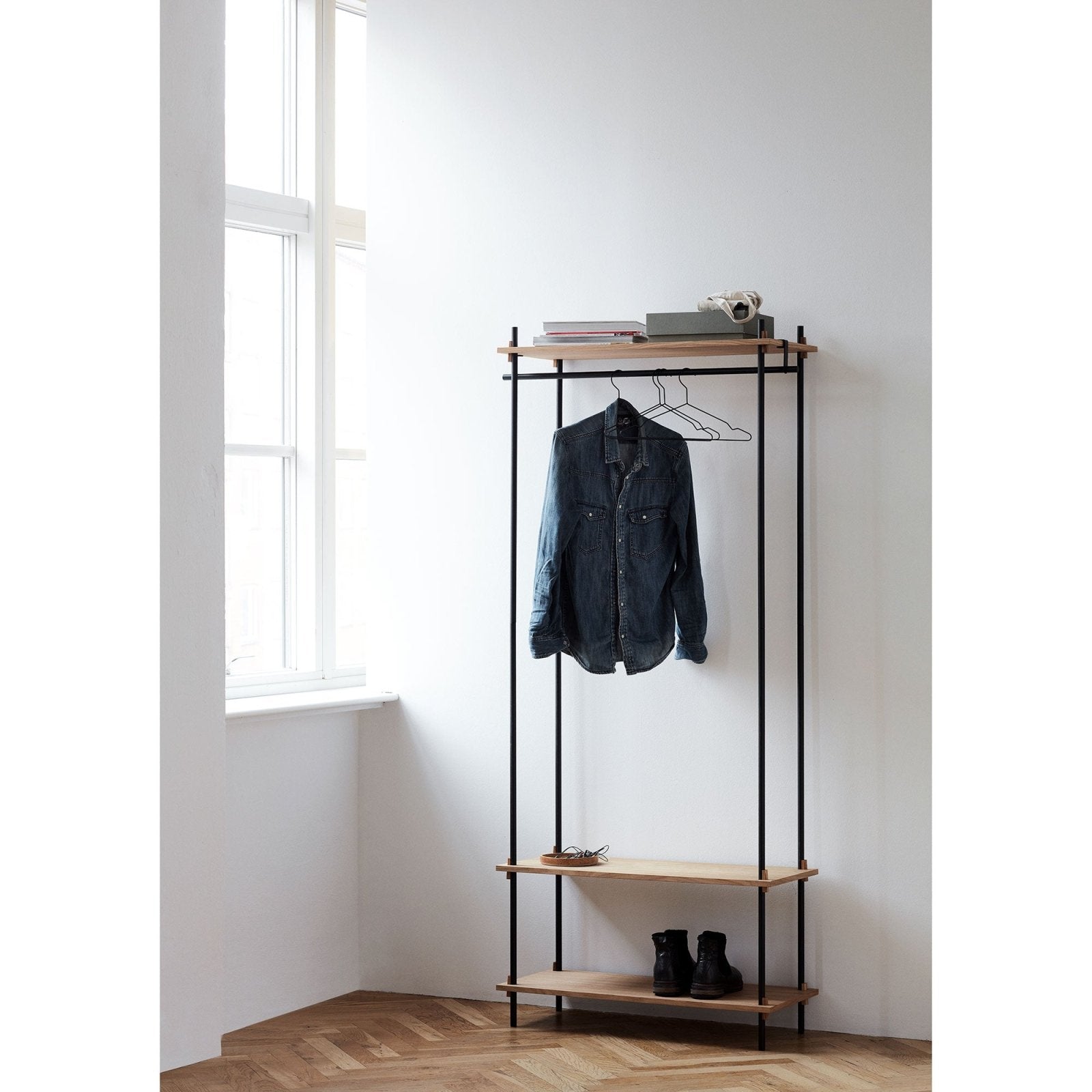 MOEBE - Shelving System – S.200.1.F - Oak/Black - Skandium London