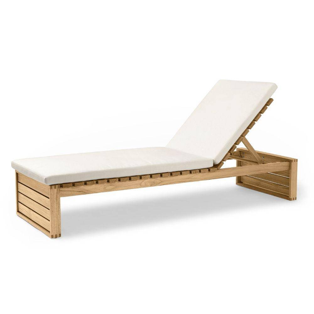 Carl Hansen - BK14 Sunbed - untreated teak - Skandium London