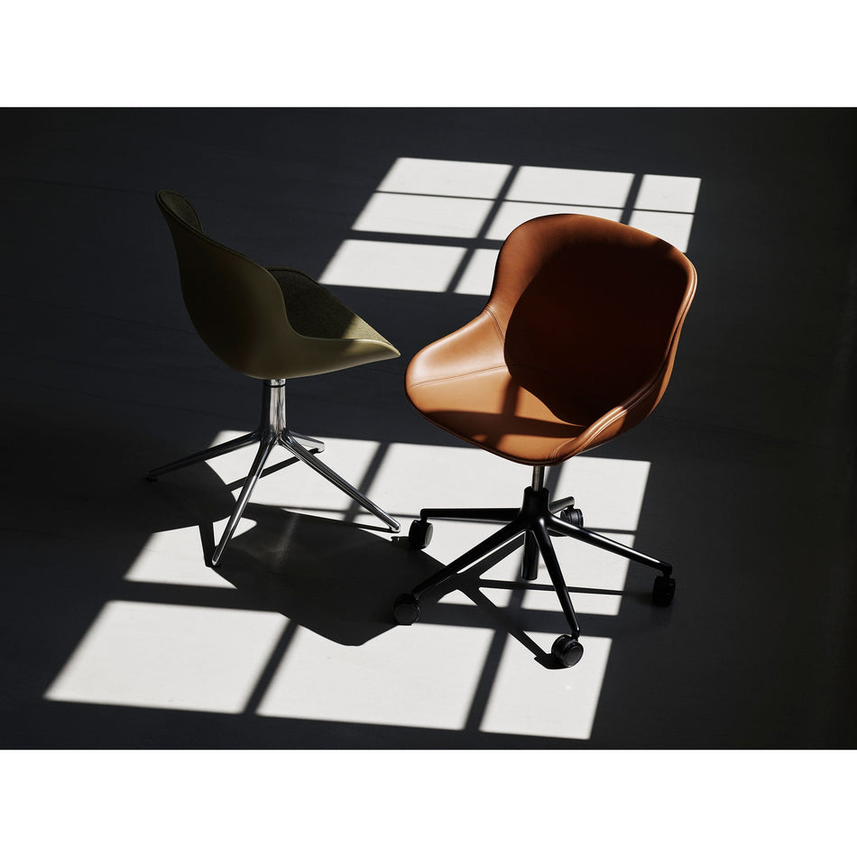 Hyg Chair Swivel - 5 Wheels Gas Lift - Front Upholstery