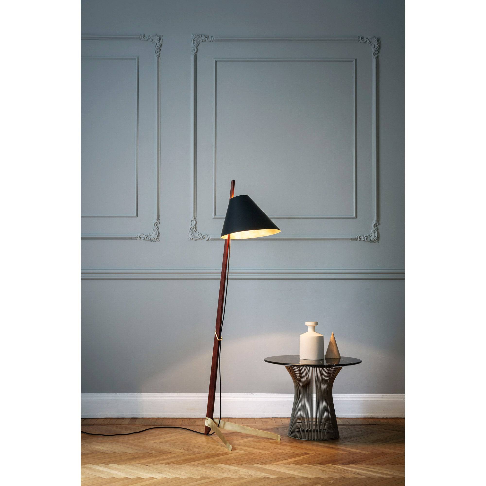 Billy Floor Lamp - Ilse Crawford edition | Kalmar | Skandium London