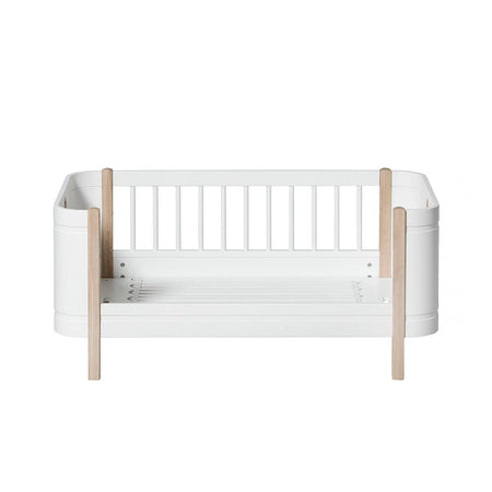 Oliver Furniture - Mini + cot/bed - white/oak - Skandium London