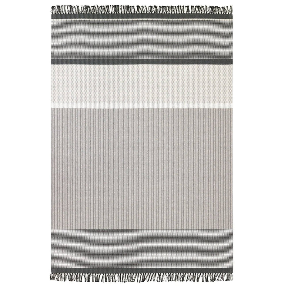 Woodnotes - San Francisco rug, stone/white with fringes - Skandium London