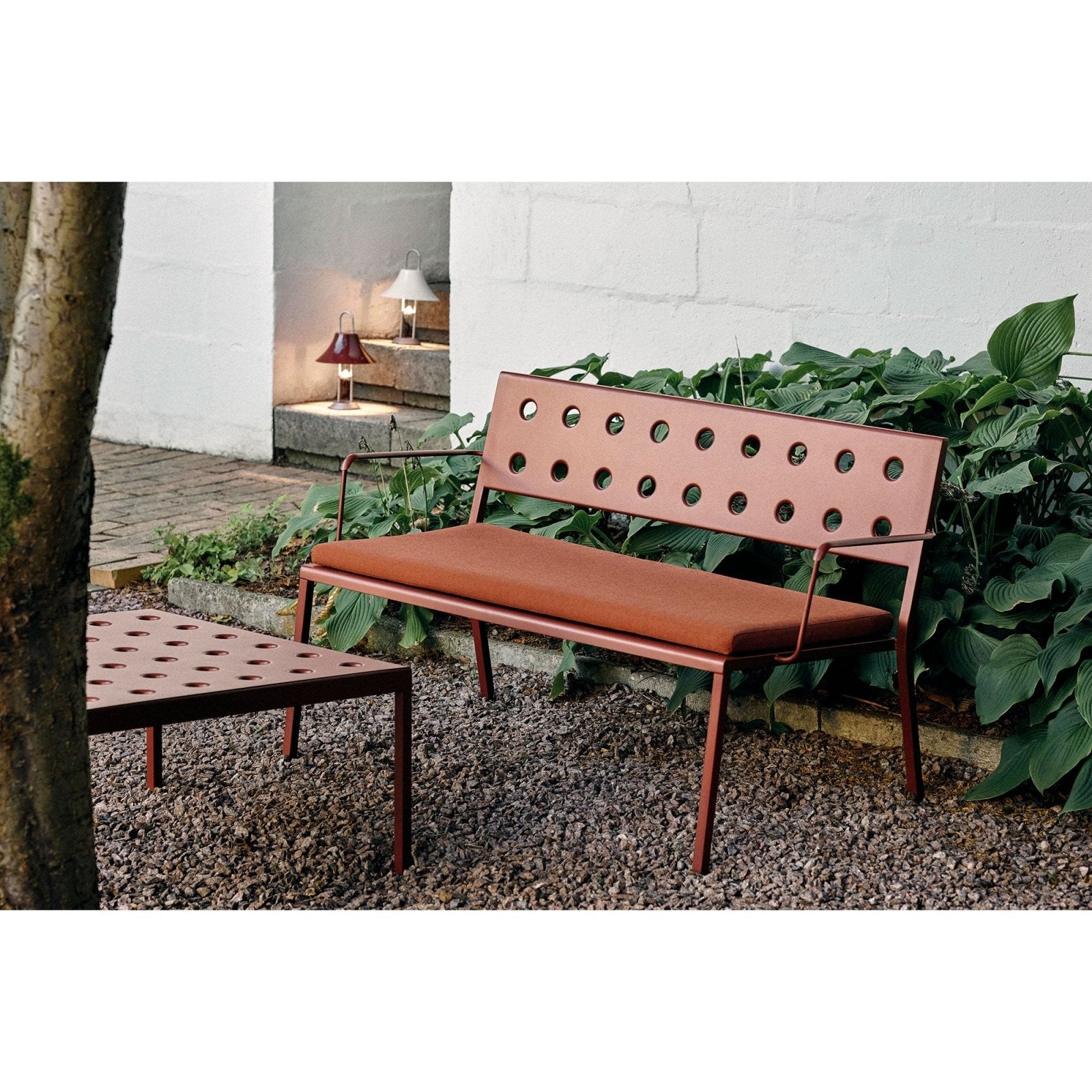 HAY - Balcony Lounge Bench with Armrests - Skandium London