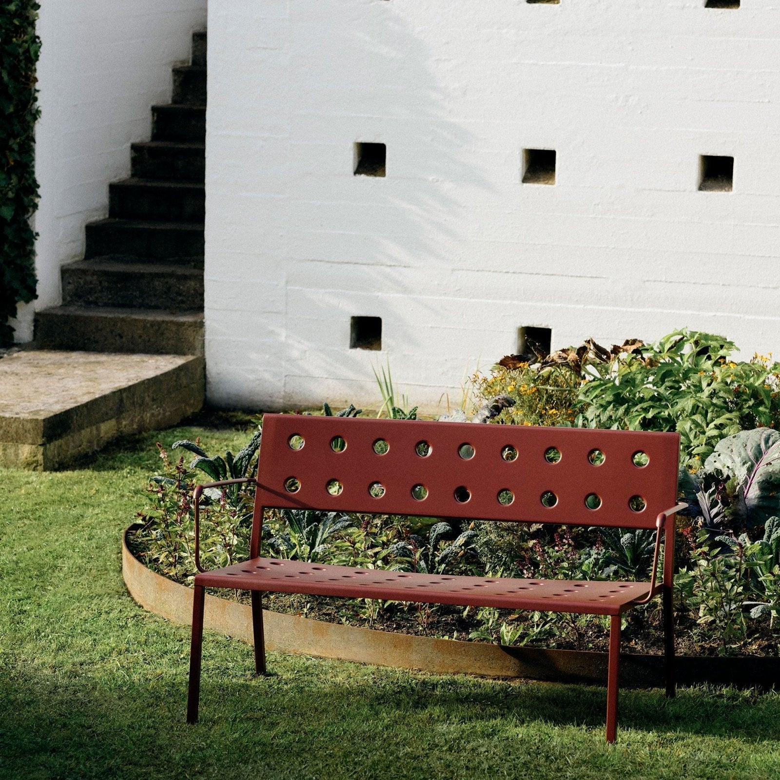 HAY - Balcony Lounge Bench with Armrests - Skandium London