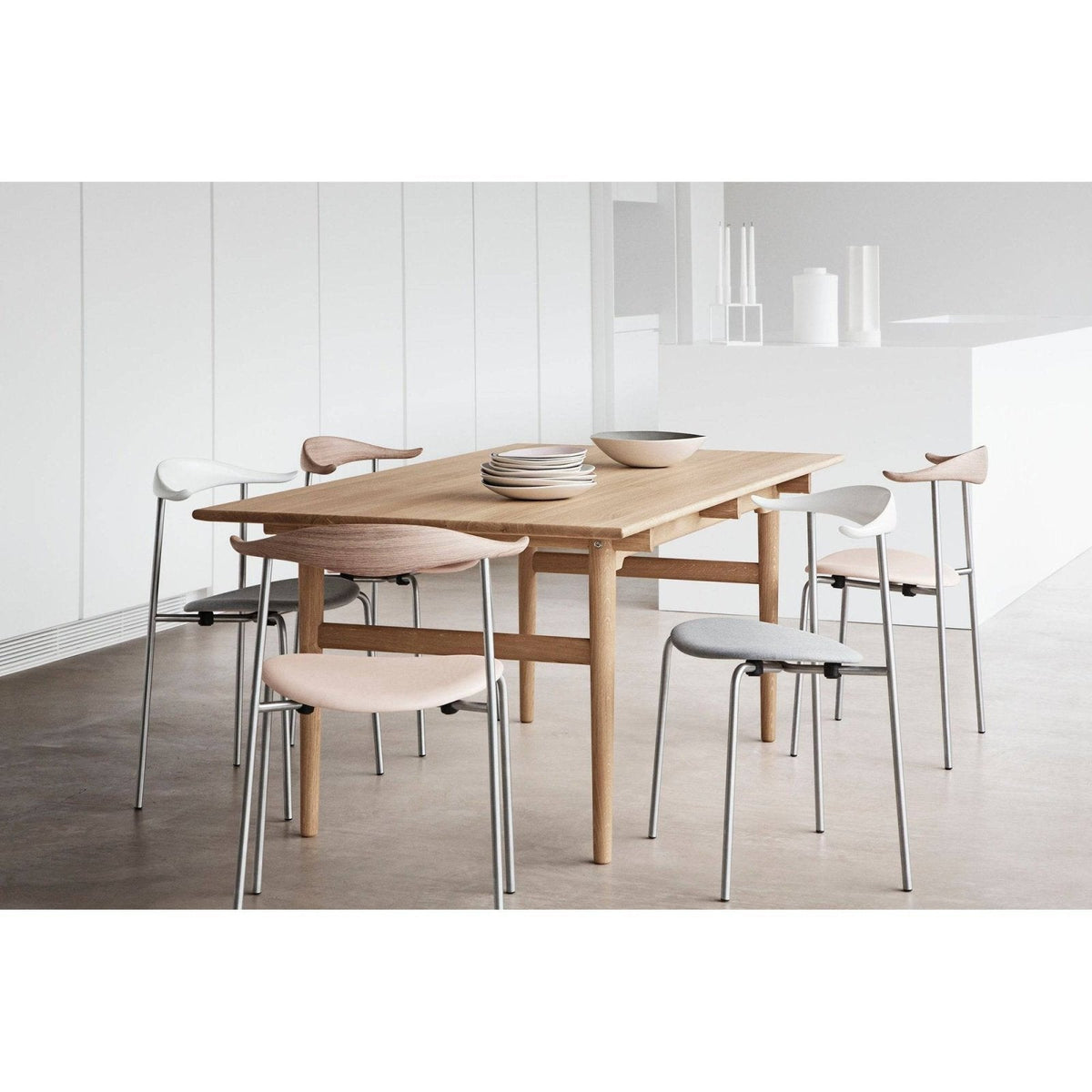 Carl Hansen - CH327 table - Skandium London