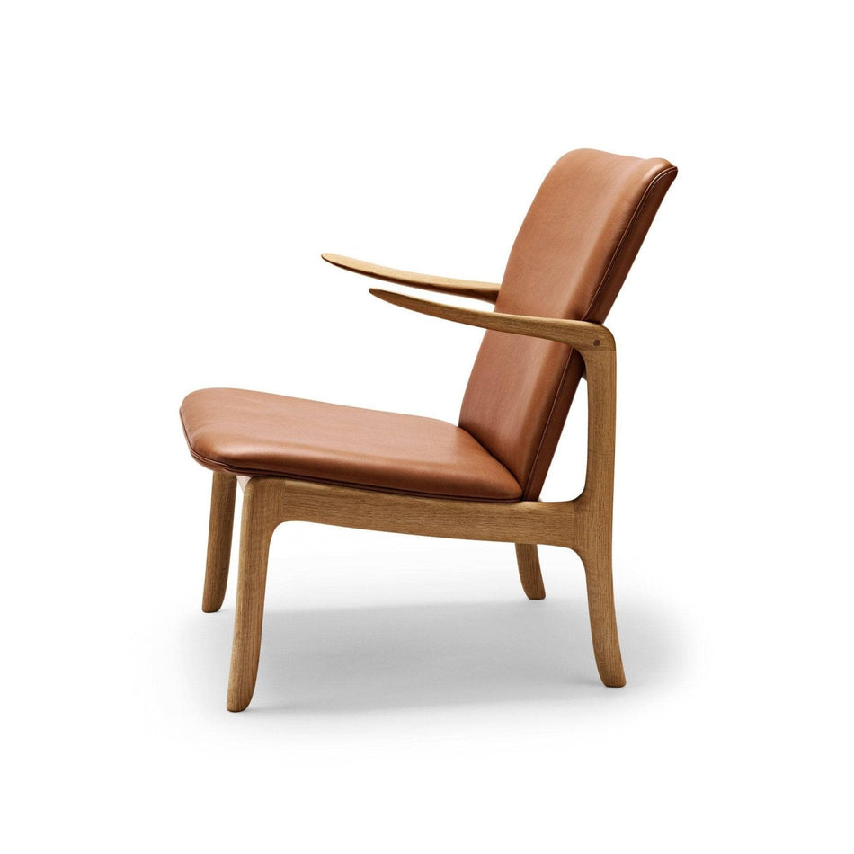 Carl Hansen - OW124 Beak chair - Skandium London