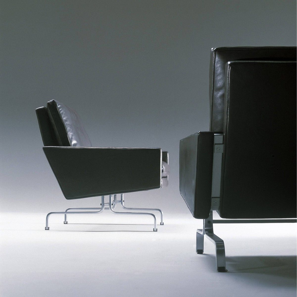 PK31™ chair | Fritz Hansen | Skandium London