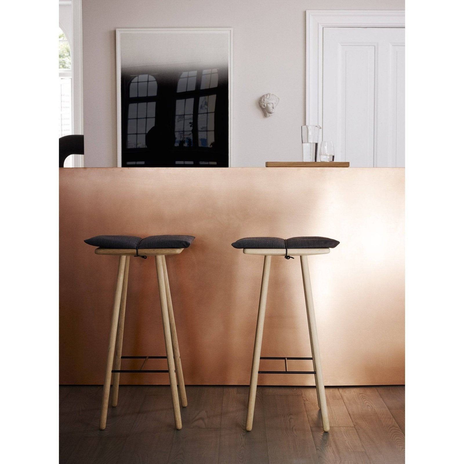 Fritz Hansen - Georg Bar Stool - Low - Skandium London