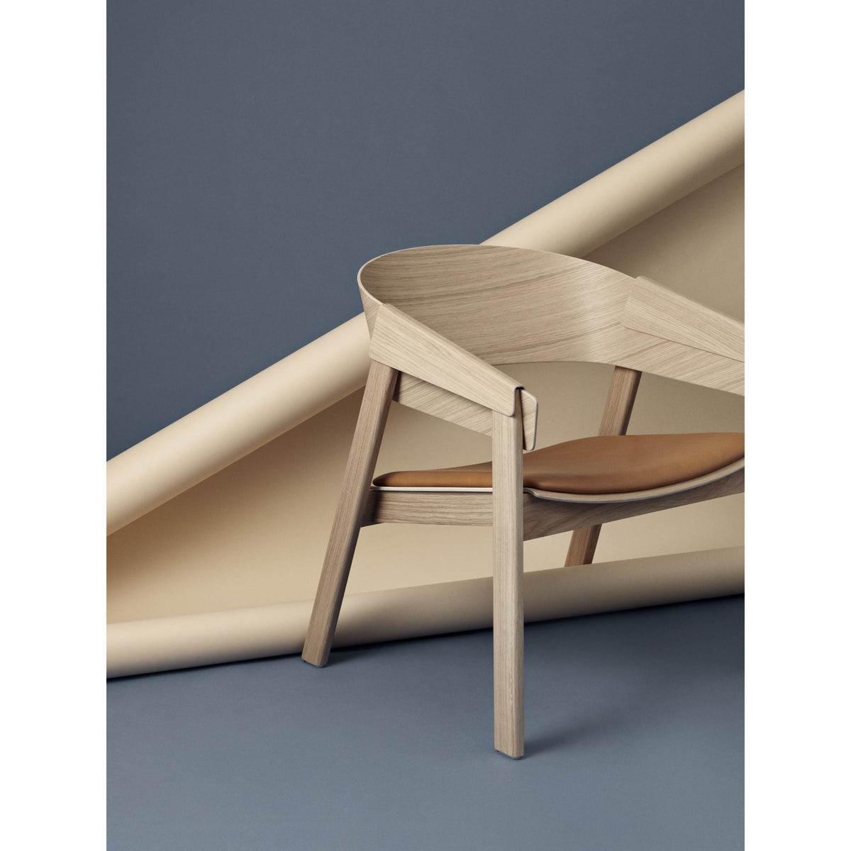 Cover Lounge Chair - Wooden Seat | Muuto | Skandium London