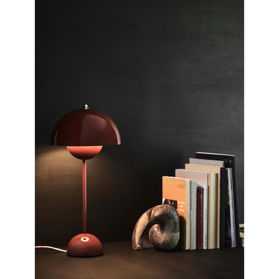 Flowerpot VP3 Table Lamp | &Tradition | Skandium London