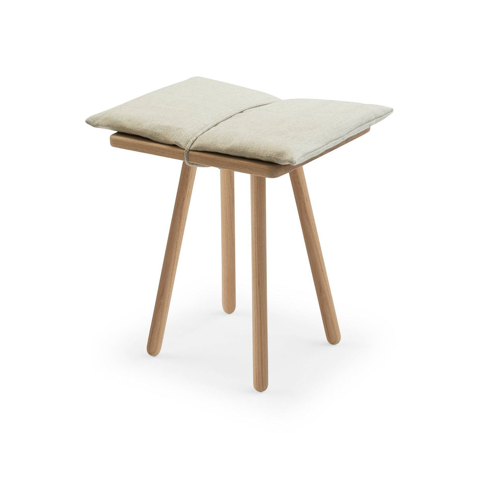 Fritz Hansen - Georg stool, linen - Skandium London