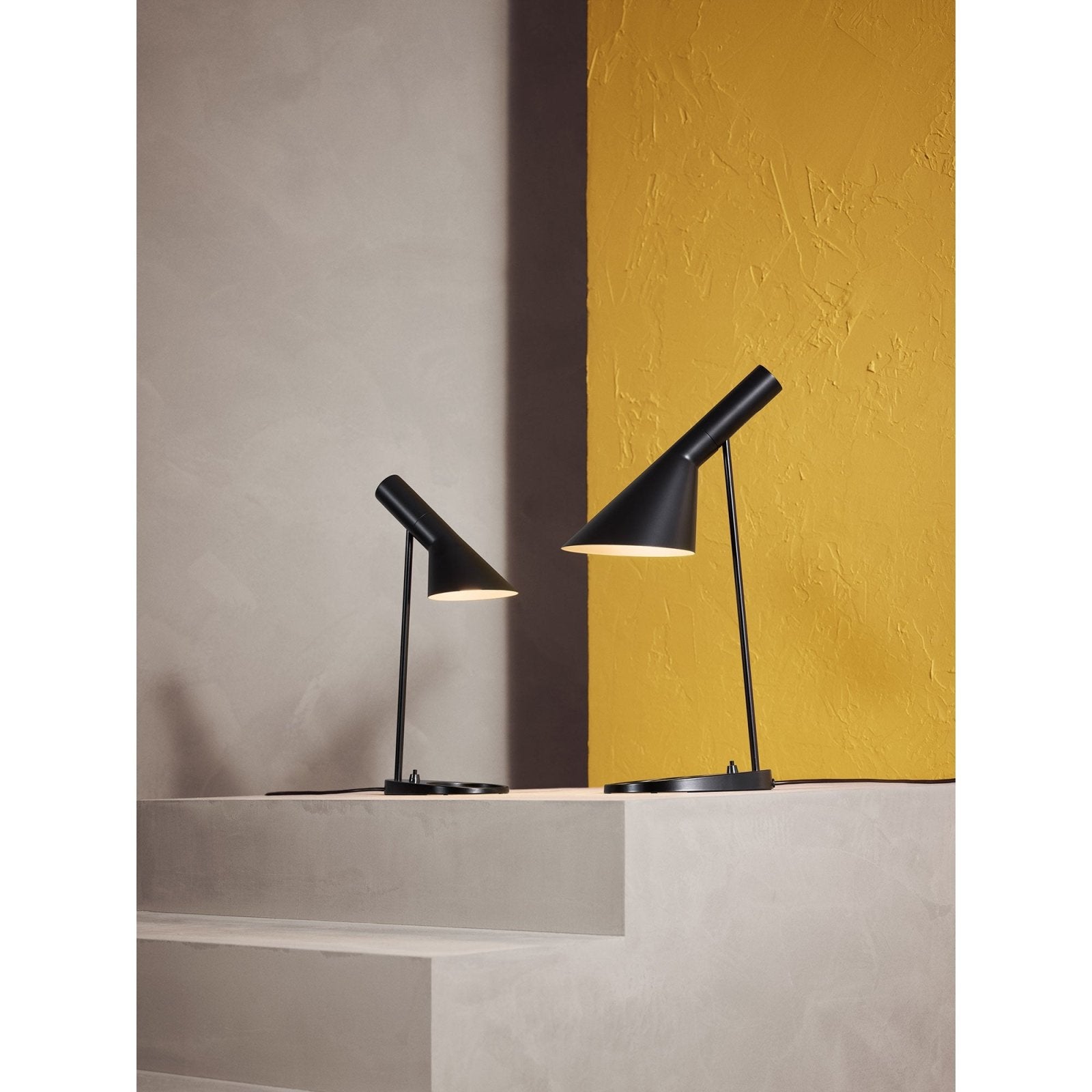 Louis Poulsen - AJ Table Lamp - Skandium London