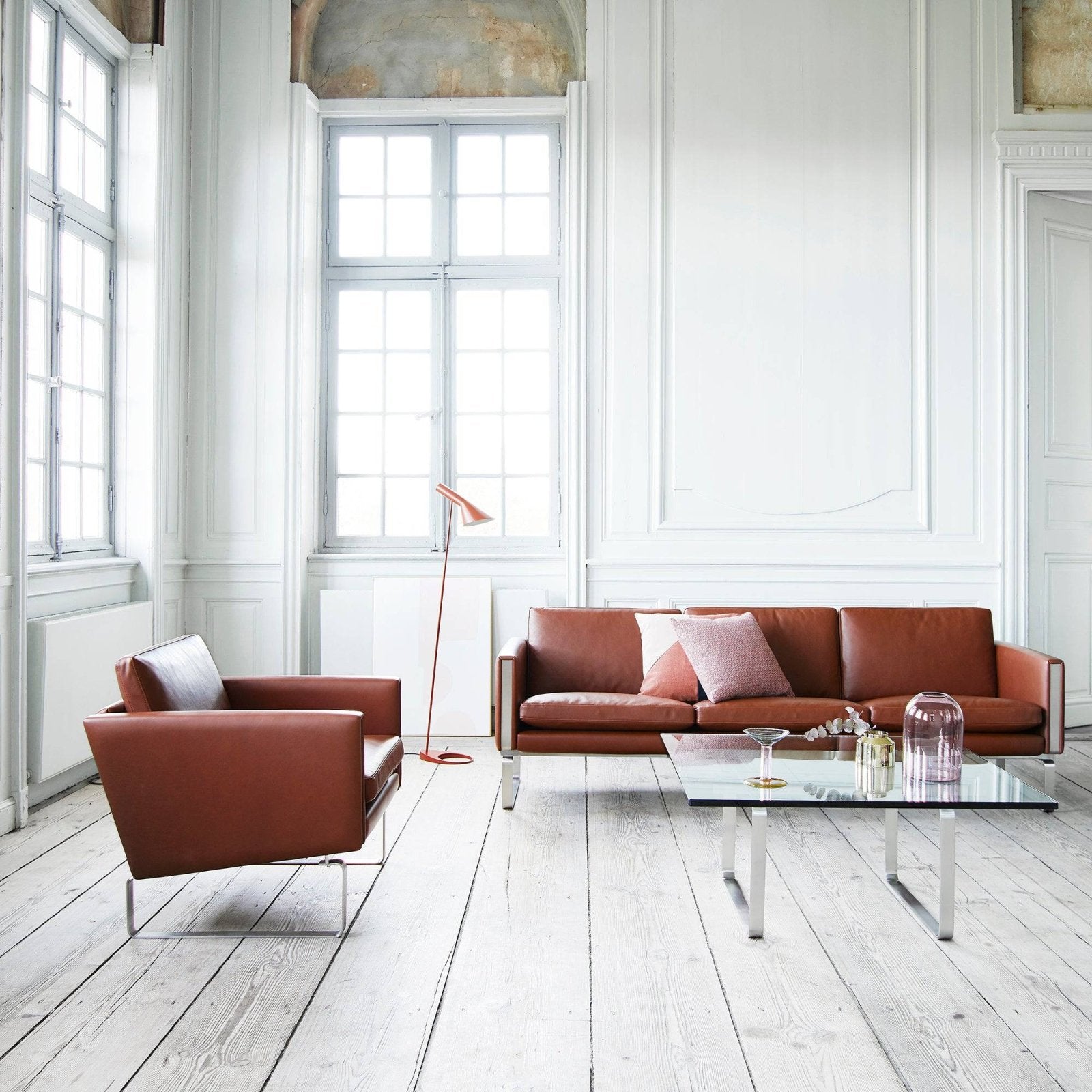 Carl Hansen - CH101 lounge chair - Skandium London