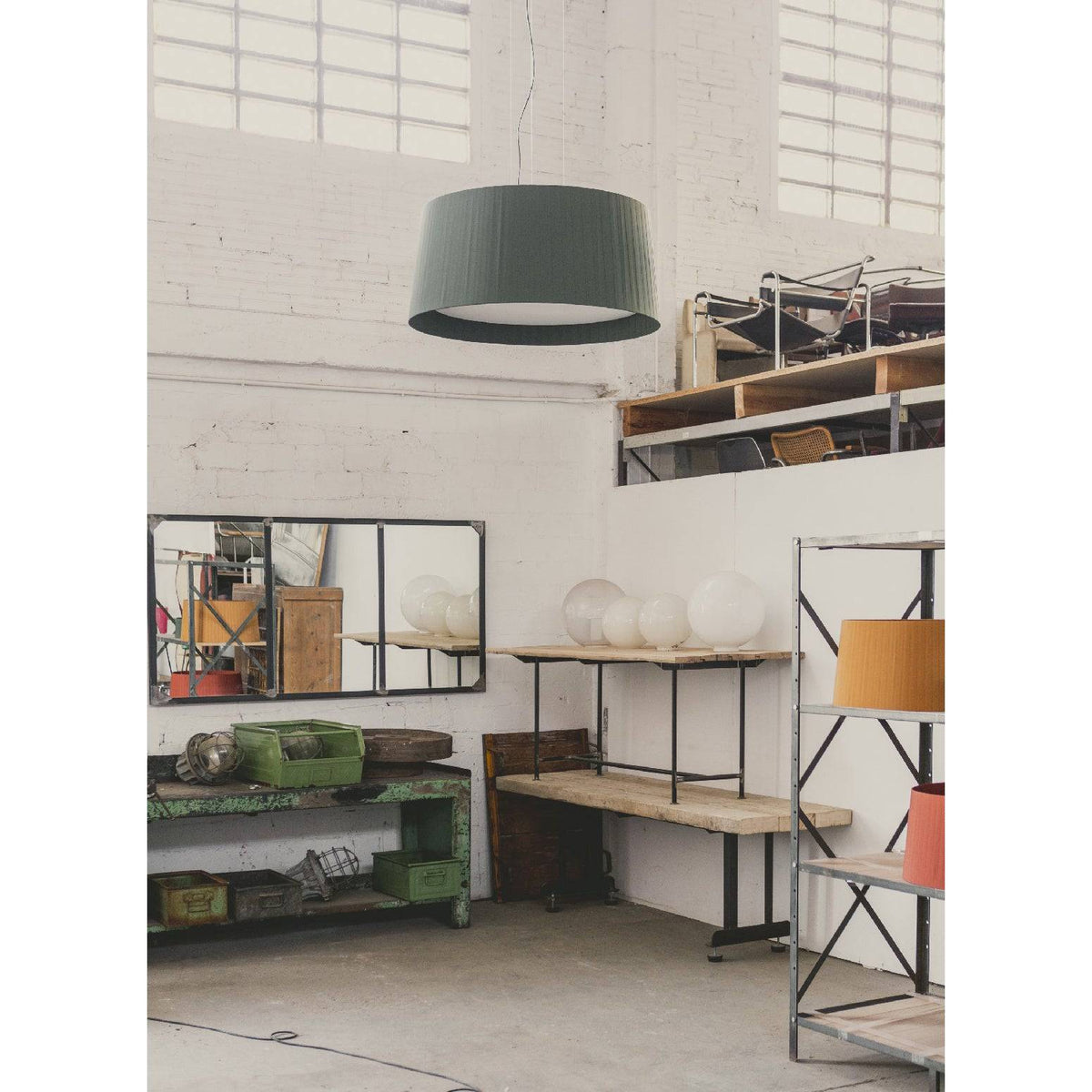 GT1000 Pendant Lamp | Santa & Cole | Skandium London