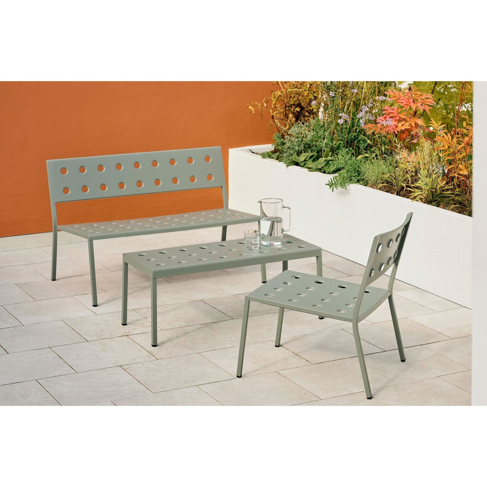 HAY - Balcony Lounge Bench with Armrests - Skandium London