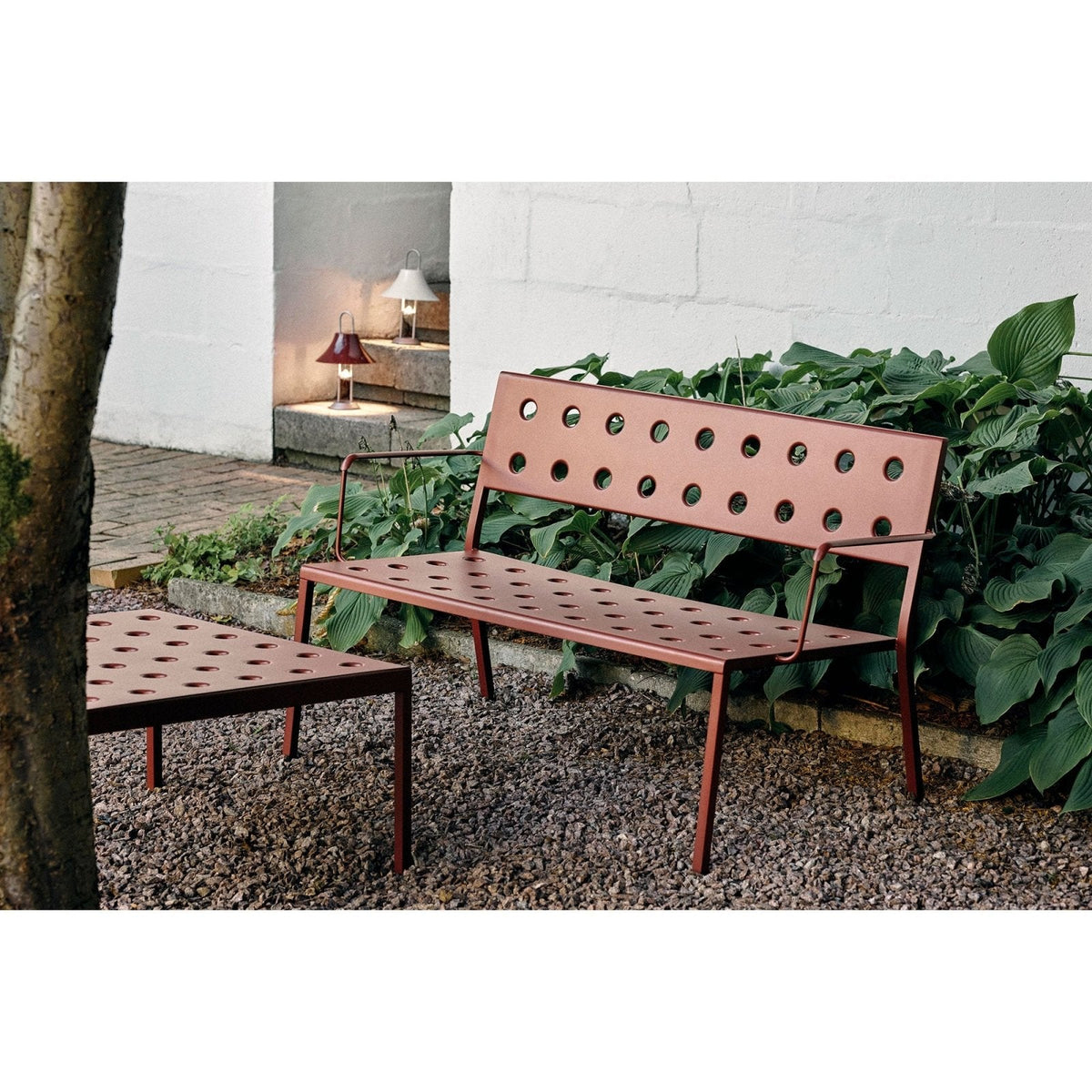 HAY - Balcony Lounge Bench with Armrests - Skandium London