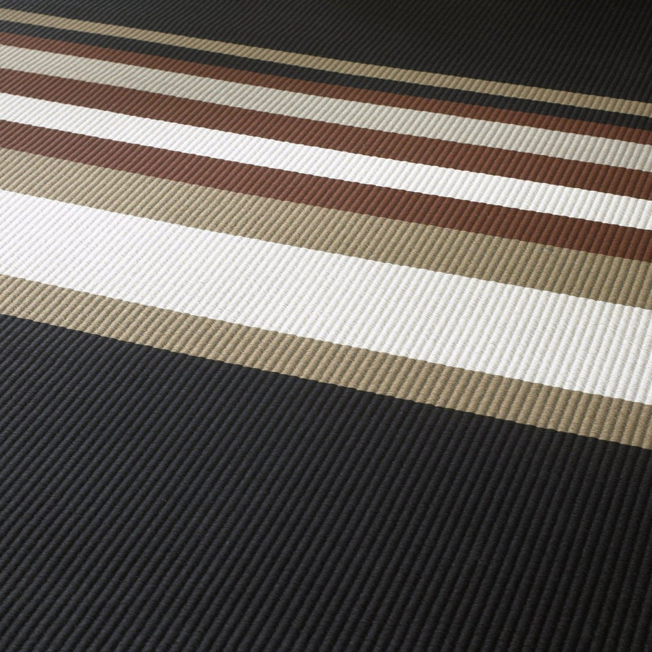 Woodnotes - Horizon rug, black/reddish brown - Skandium London