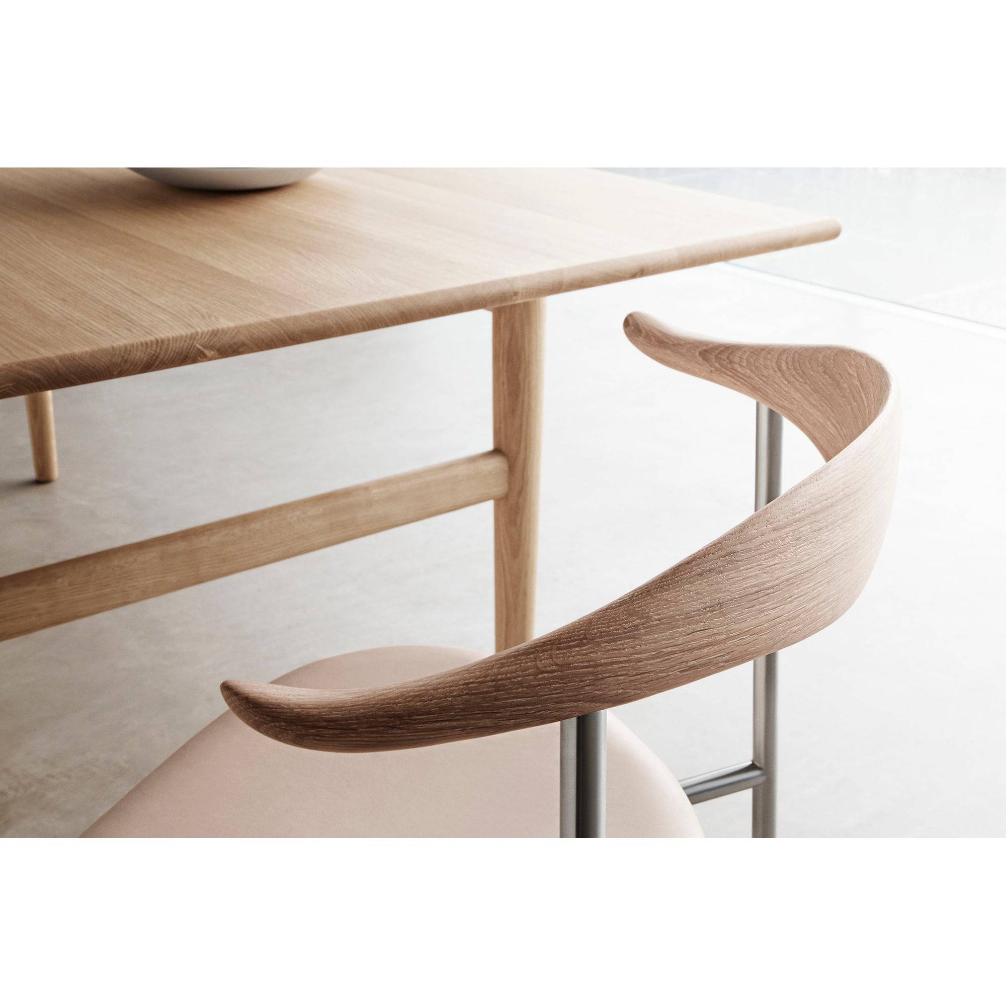 Carl Hansen - CH327 table - Skandium London