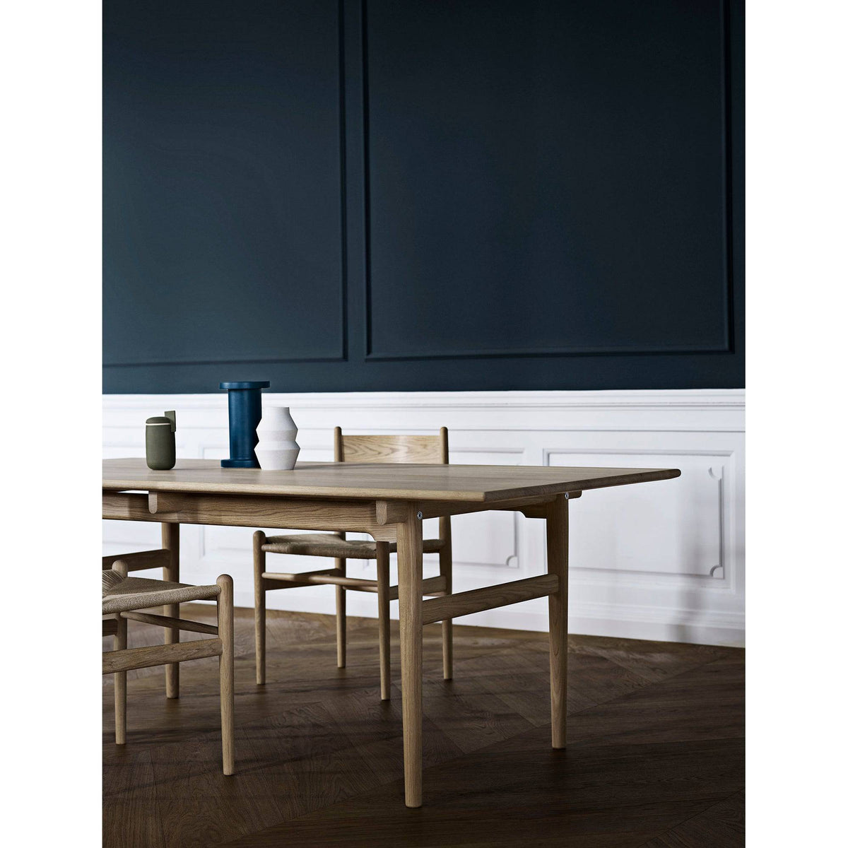 Carl Hansen - CH327 table - Skandium London