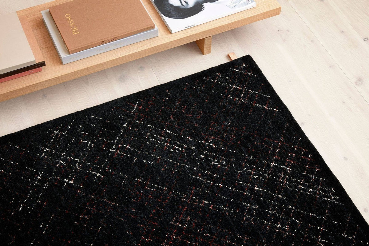 Kasthall - Diamond Rug, Black 501 - Skandium London