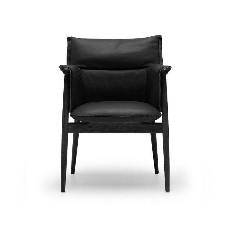 Carl Hansen - E005 Embrace armchair - Skandium London