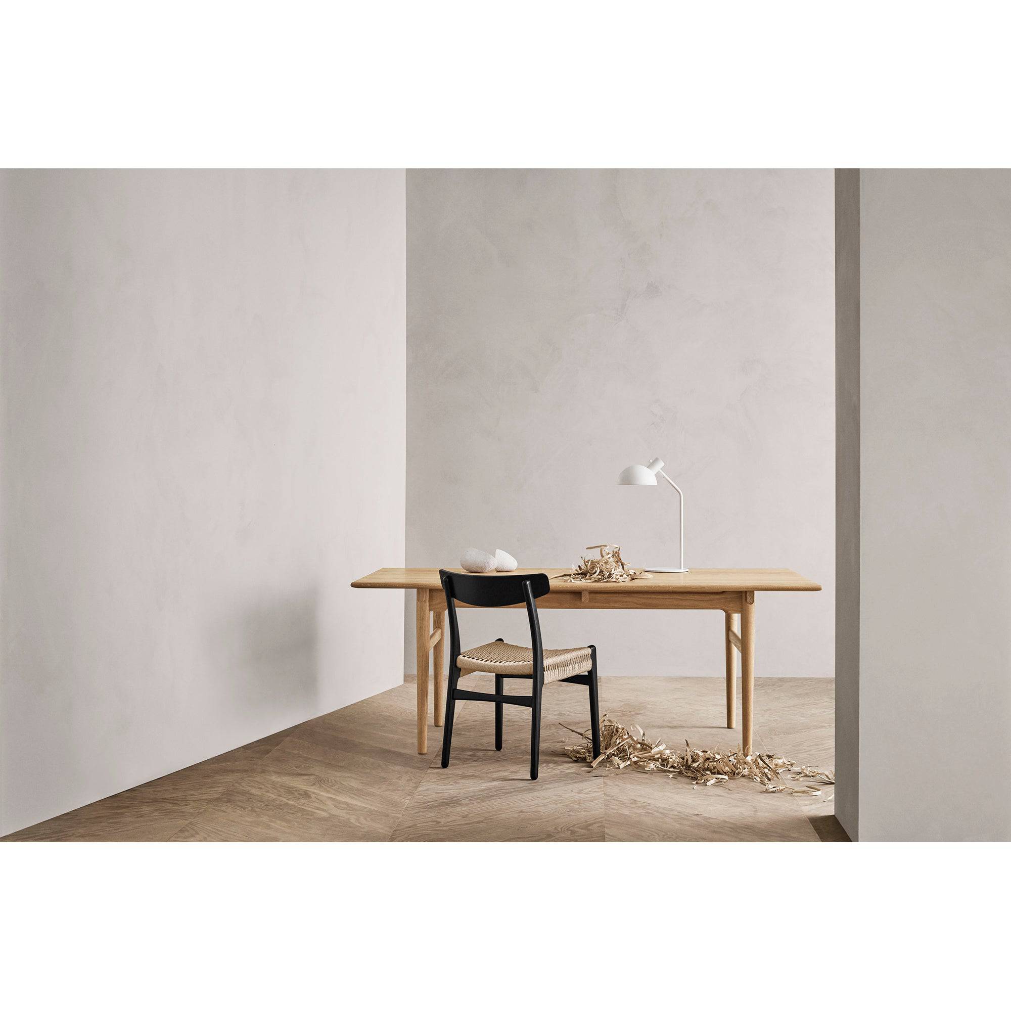 Carl Hansen - CH327 table - Skandium London