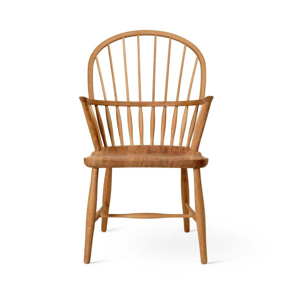 Carl Hansen - FH38 Windsor Chair - Skandium London