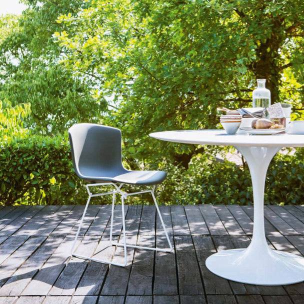 Bertoia Outdoor Plastic Side Chair | Knoll | Skandium London