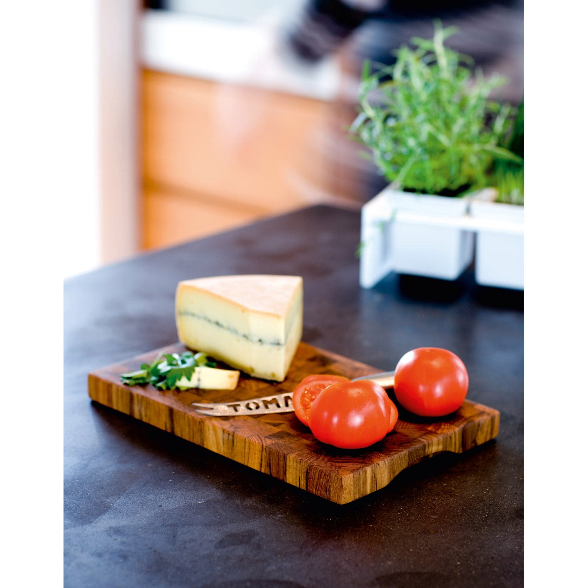 Dania Cutting board, teak | Skagerak | Skandium London