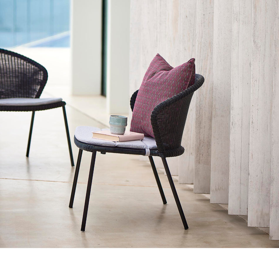 Lean Lounge Chair | Stackable | Cane-line | shop at Skandium London