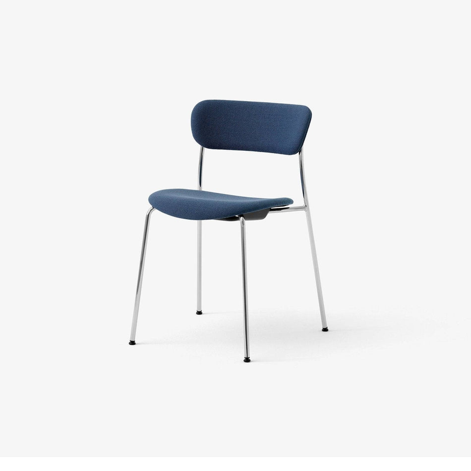 &Tradition - Pavilion Chair AV12 - Skandium London